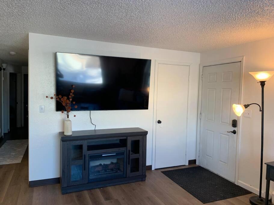 Newly Remodeled Relaxing Stay Near Downtown Fairbanks Luaran gambar